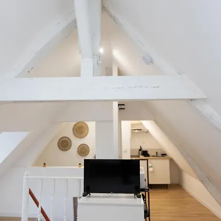 1225location Appartement *